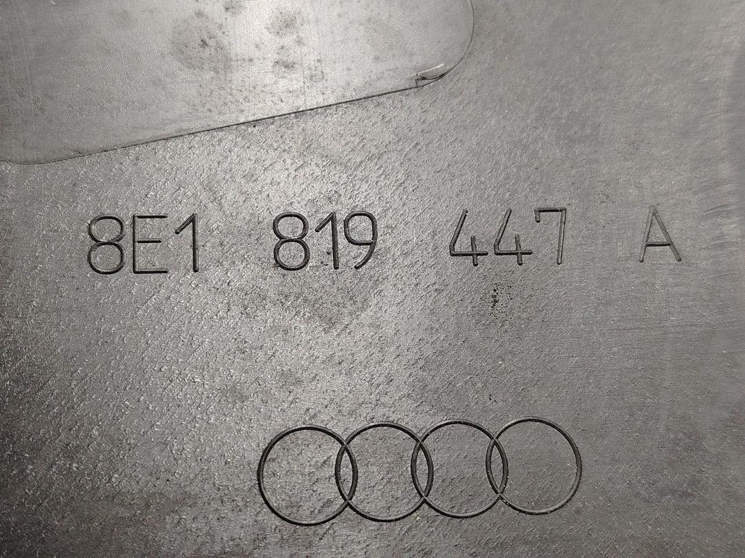 Дождевик ZJMET3 Audi A4 - Фото 4