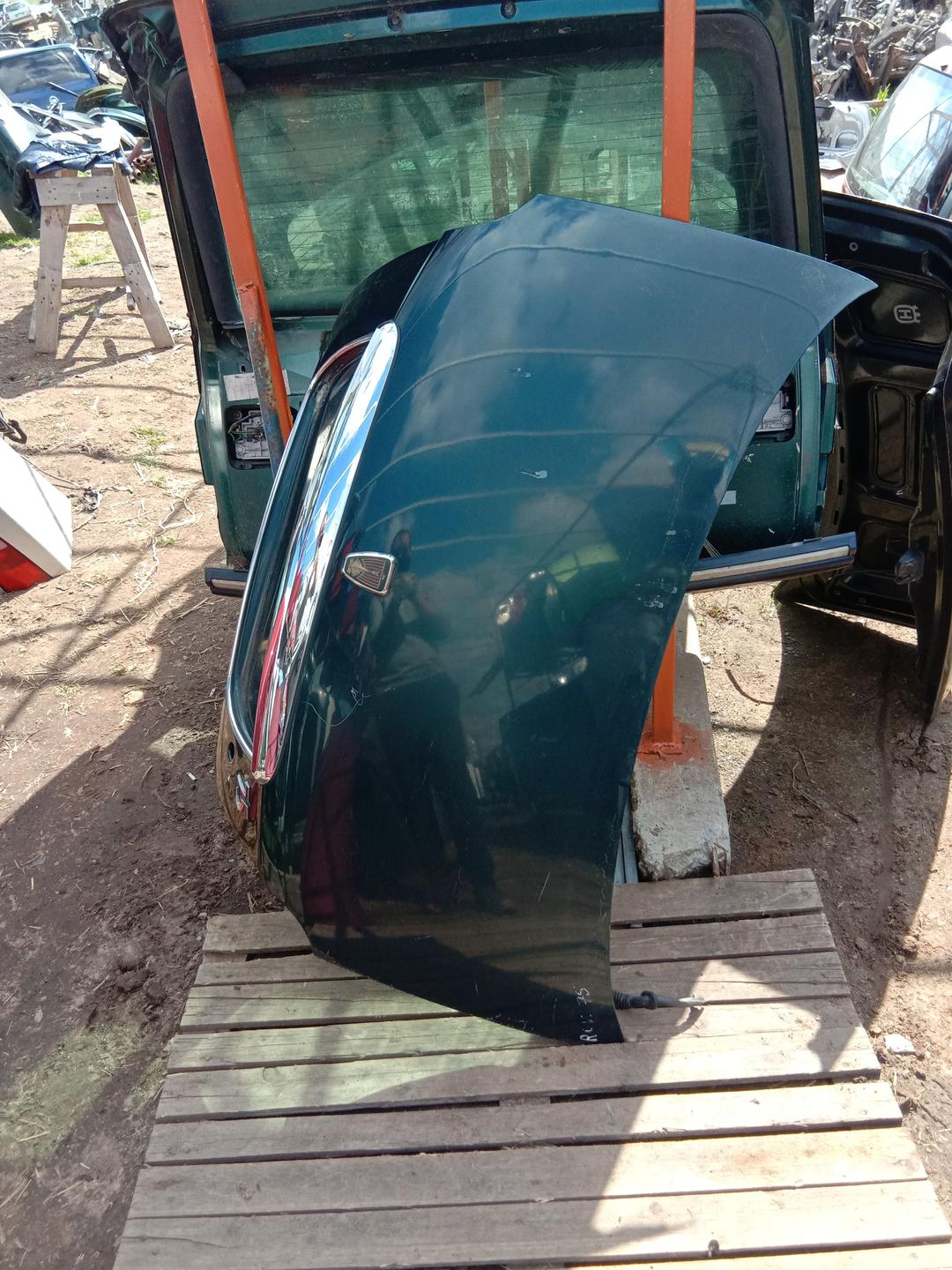 Крышка багажника (дверь 3-5) UK589F Rover 75