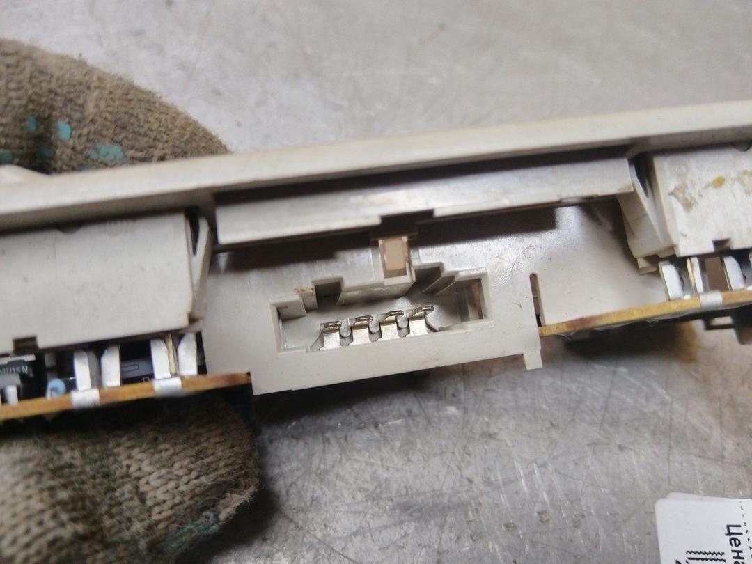 Фонарь салона (плафон) R43RKR Volkswagen Passat - Фото 3