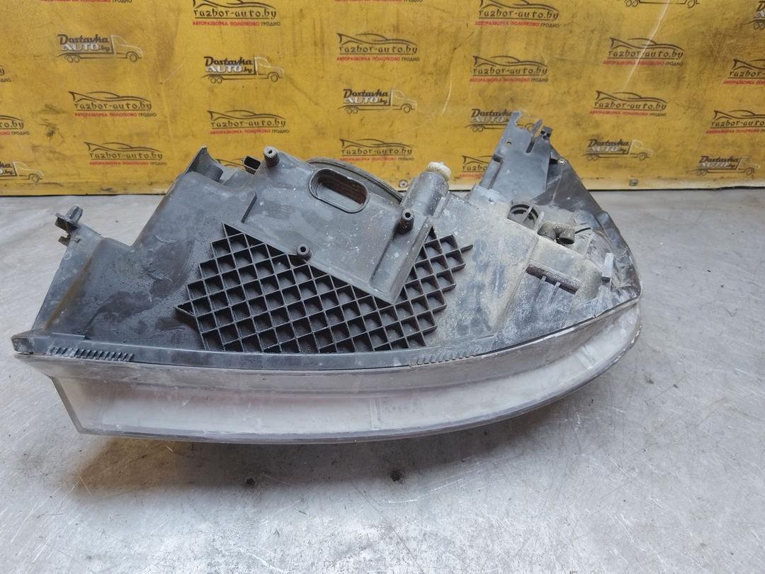 Фара правая 92A85W Renault Espace undefined