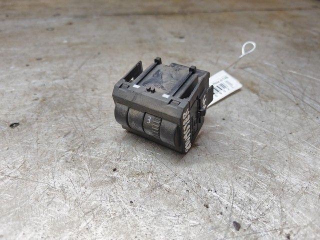 Кнопка корректора фар WKRAI7 Skoda Roomster купить на авторазборке