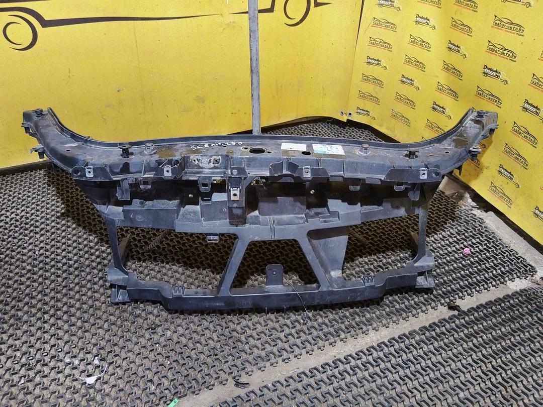 Передняя панель крепления облицовки (телевизор) YOB33Q Renault Scenic