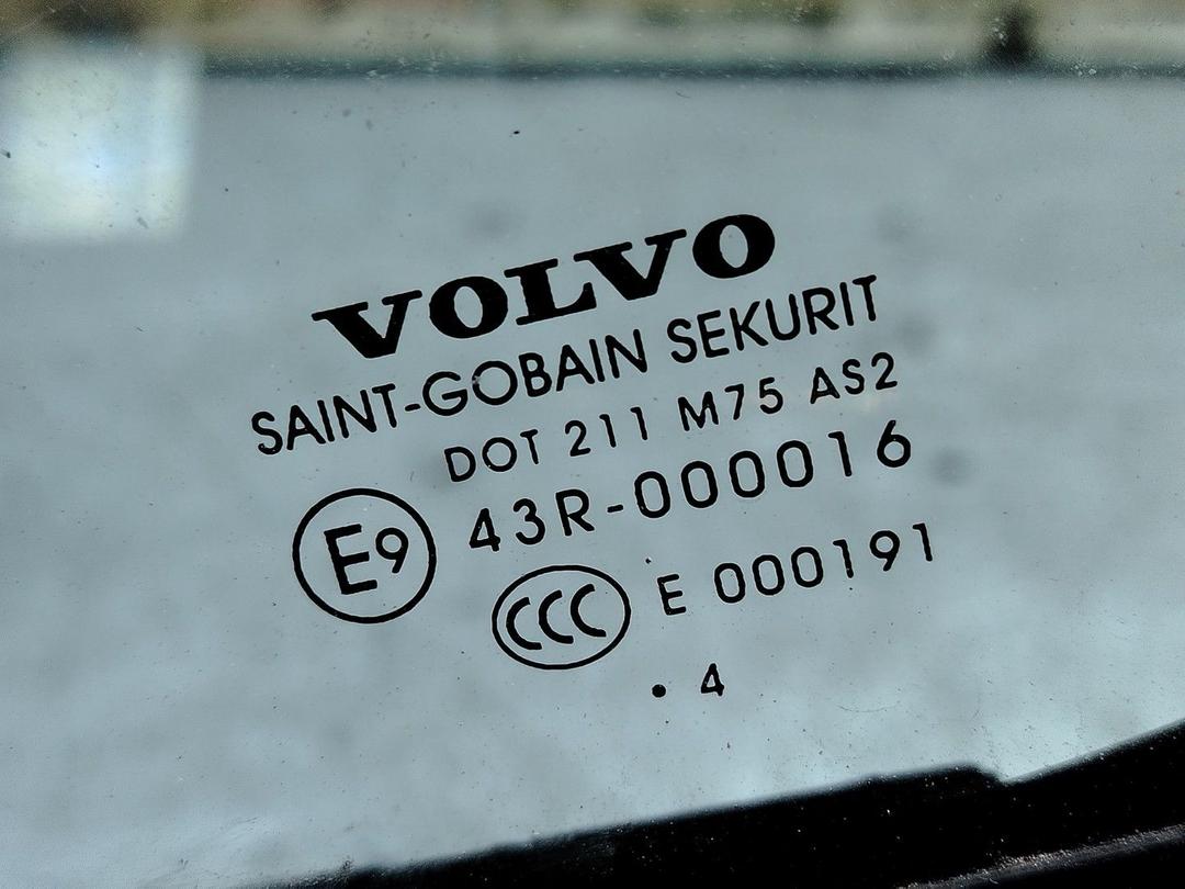 Стекло двери задней левой 7H4XAB Volvo S60 - Фото 2
