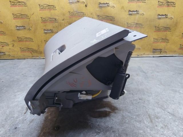Бардачок 7JBWV9 Mitsubishi Grandis купить в магазине запчастей бу