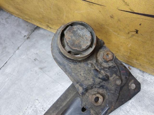 Балка под КПП 9K691I Toyota Avensis купить с доставкой