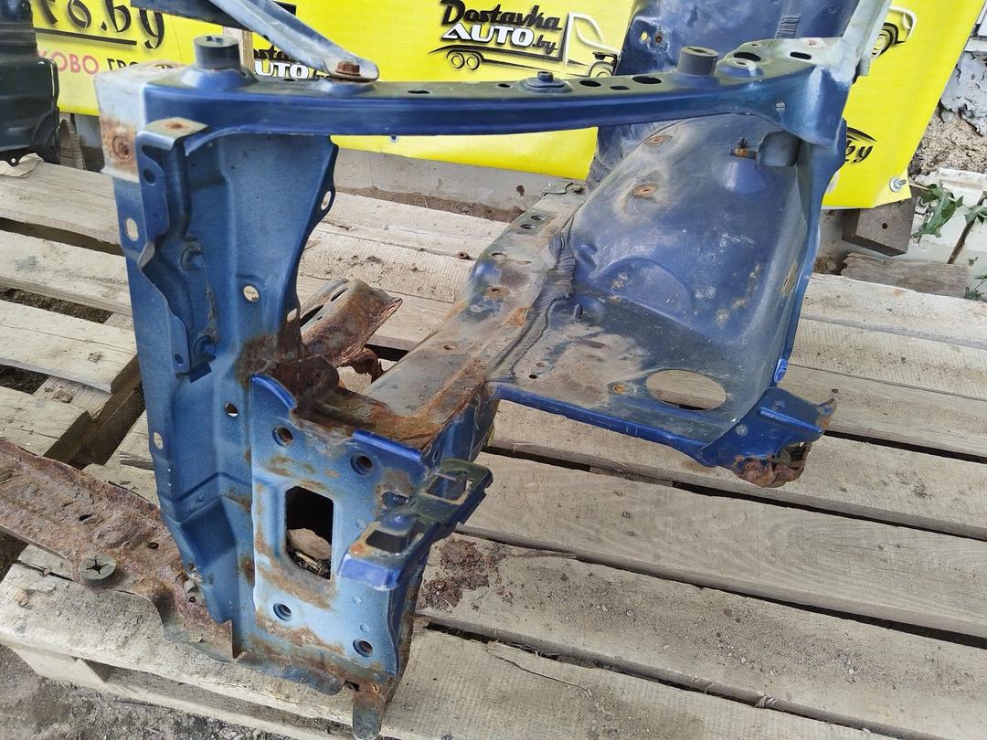 Передняя панель крепления облицовки (телевизор) 1XC8GC Toyota Avensis undefined