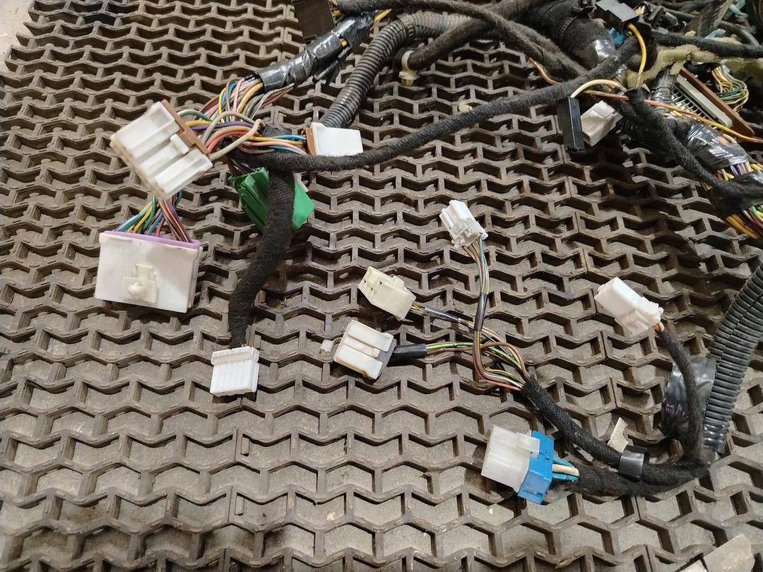 Проводка салона AWNTIB Volvo V40 - Фото 6