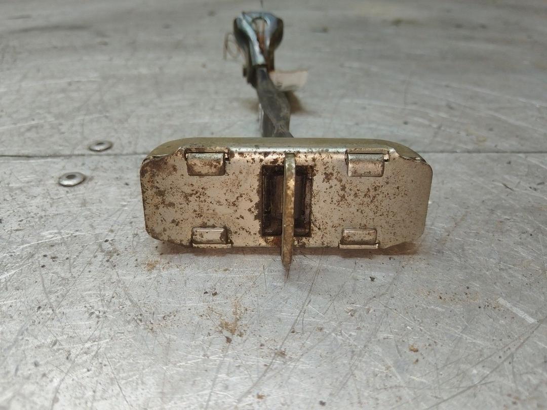 Ограничитель открывания двери передней IEW9VI Toyota Corolla купить в магазине запчастей бу