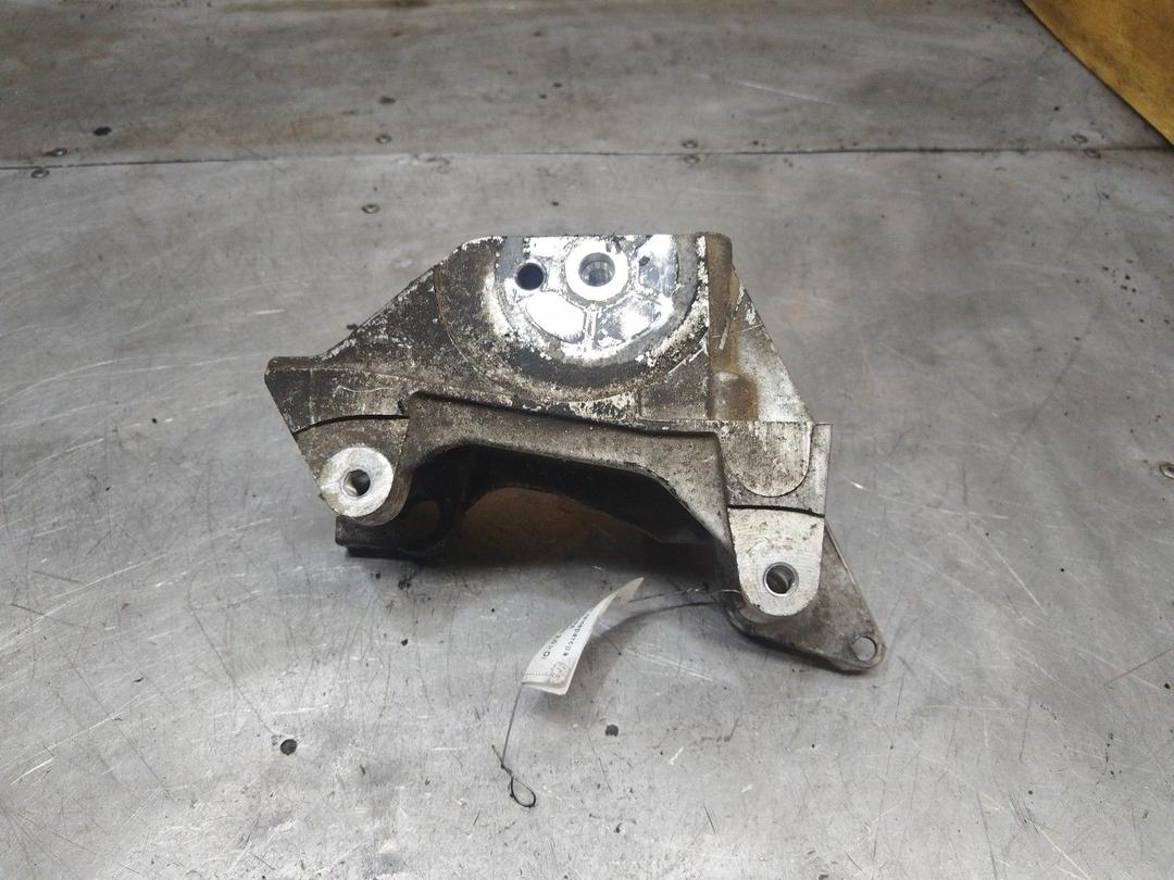 Кронштейн генератора CHRHPA Peugeot 307 - Фото 1