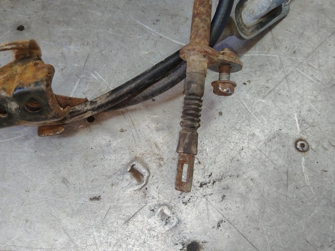 Трос ручника E9OQPK Nissan Primera купить