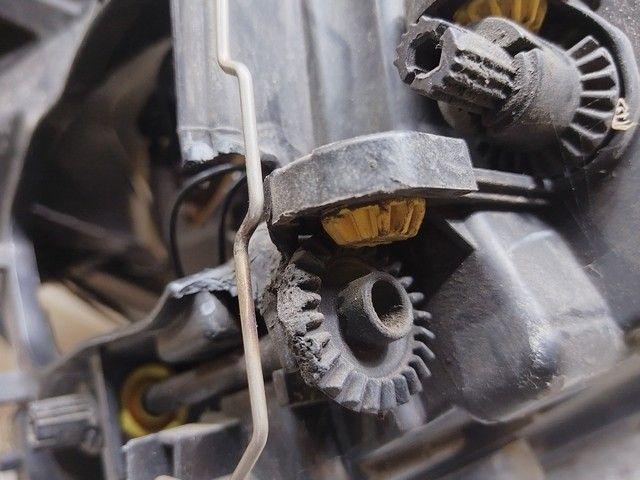 Фара левая V61GH5 Opel Corsa undefined