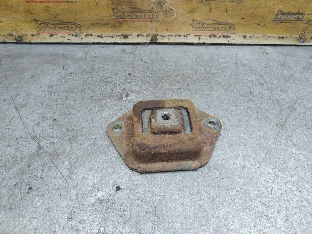 Кронштейн крепления балки подвески EMEO03 Citroen C5 - Фото 1