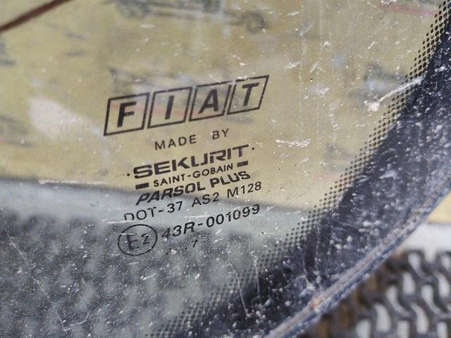 Стекло заднее 8LJ5Z2 Fiat  купить на авторазборке