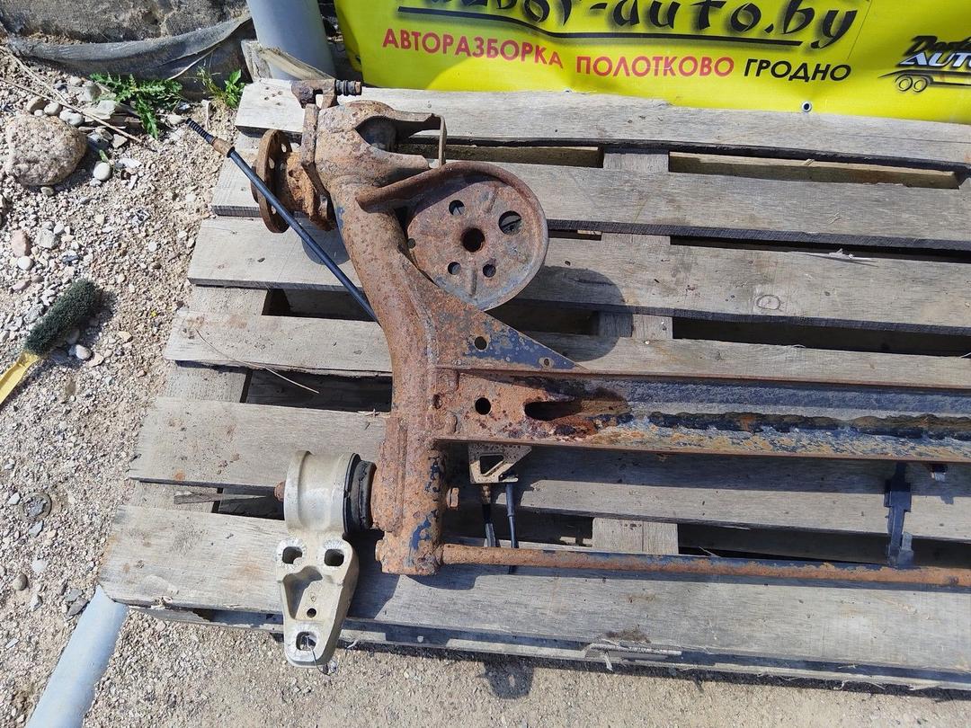 Балка подвески задняя 3L826R Volkswagen Passat купить