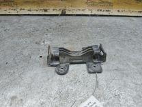 Кронштейн крепления бампера заднего YSFPO0 Audi 100 - Фото 2