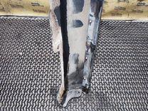 Накладка на порог UM0VPB Toyota Avensis undefined