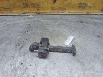 Ограничитель открывания двери передней WD6E9H Volvo S40 - Фото 1