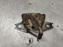 Замок капота 2Z917Y Volkswagen Passat