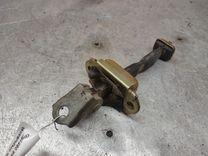 Ограничитель открывания двери задней 05F168 купить с доставкой