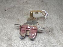 Замок багажника 8D6YHM Ford Escort - Фото 2