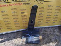 Стойка кузовная центральная правая NGW140 Peugeot 607 undefined