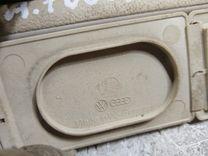 Ручка внутренняя потолочная ST7WFZ Audi 100 купить с доставкой