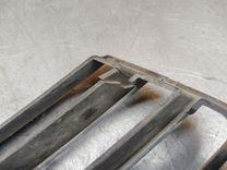 Заглушка (решетка) в бампер передний 86O7KG Volkswagen Passat купить с доставкой