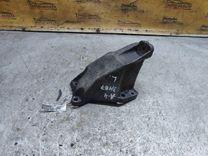 Кронштейн двигателя 398VLG Audi A4 купить