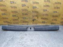 Накладка замка багажника C8QSC7 Toyota Corolla - Фото 2