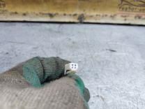 Кнопка открытия багажника V1LIT5 Toyota Avensis купить с доставкой