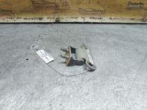 Петля крышки багажника P8R1G8 Toyota Corolla Verso - Фото 2