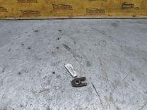 Скоба (кронштейн) крепления форсунки WDCH4M Nissan Note купить