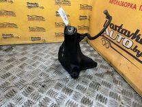 Кронштейн двигателя VPNO82 Volkswagen Passat