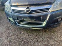 Решетка радиатора LH89CD Opel Astra