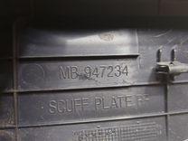 Накладка на порог внутренняя задняя правая MXXCG7 Mitsubishi Carisma купить на авторазборке