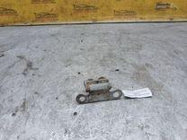Петля крышки багажника B0R0VJ Toyota Corolla купить на авторазборке