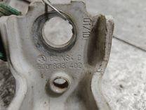 Петля двери передней правой 3LFR73 Skoda Fabia купить в магазине запчастей бу