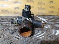 Фланец (тройник) системы охлаждения 9O10TN Audi 80 - Фото 1