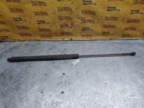 Амортизатор капота 155HDD Audi 100