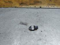 Датчик удара RKJ7N0 Toyota Avensis