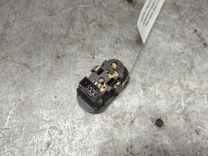 Кнопка стеклоподъемника переднего правого 90BZIX Opel Astra купить