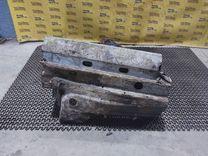 Стойка кузовная центральная правая NYTIUJ Volkswagen Golf undefined