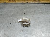 Петля крышки багажника HKH591 Ford Mondeo