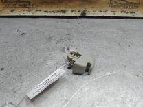 Крепление (крючок) солнцезащитного козырька IUJ674 Saab 9-3 - Фото 1