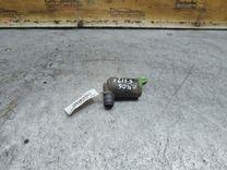 Насос (моторчик) омывателя стекла YQ9Z86 Peugeot 406 - Фото 3