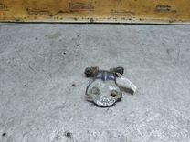 Петля двери задней левой V4LG10 Mitsubishi Carisma купить с доставкой