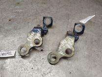 Петля двери задней левой I8IQR7 Ford Focus