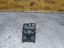 Петля крышки багажника 4P8M5W Chrysler Voyager undefined