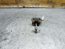 Ограничитель открывания двери передней J1X21U Peugeot 406 - Фото 3