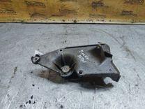 Кронштейн крепления троса КПП WG9PUN Citroen Xsara Picasso купить в магазине запчастей бу